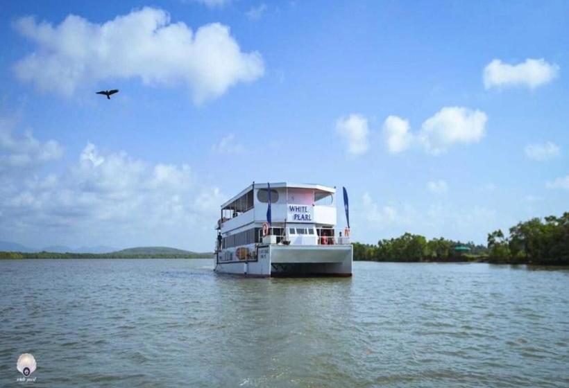 酒店 White Pearl Cruise