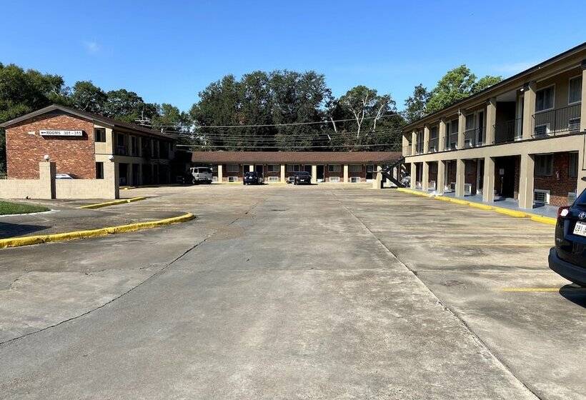 汽车旅馆  Embers Inn