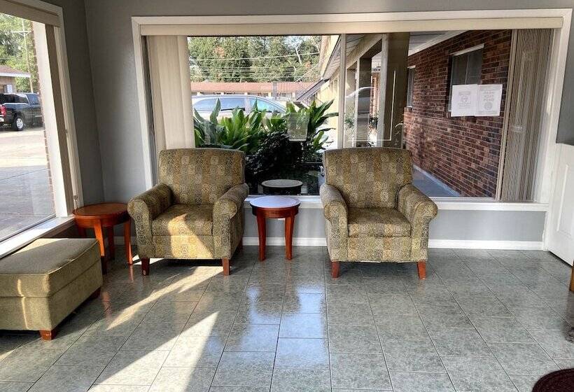 汽车旅馆  Embers Inn