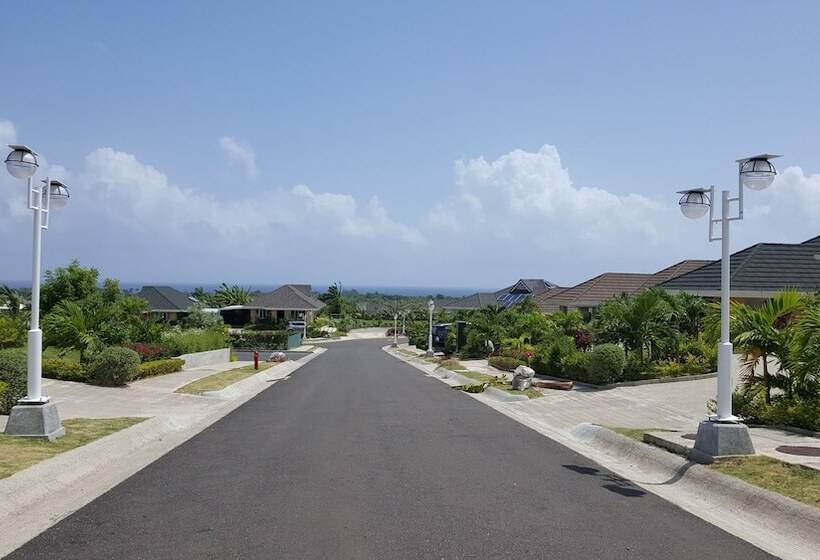 Ocho Rios Villa At Coolshade Iv