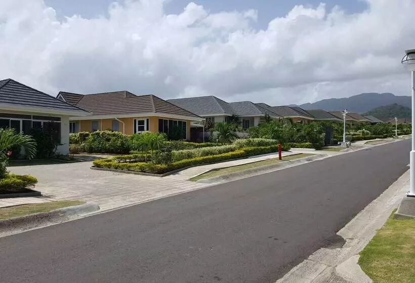 Ocho Rios Villa At Coolshade Iv