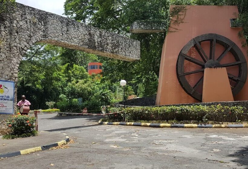 Ocho Rios Villa At Coolshade Iv