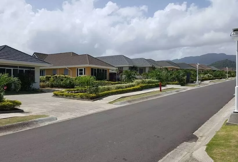 Ocho Rios Villa At Coolshade Iv