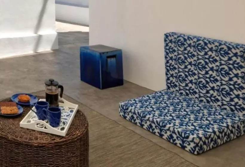 پانسیون Psathi Blue