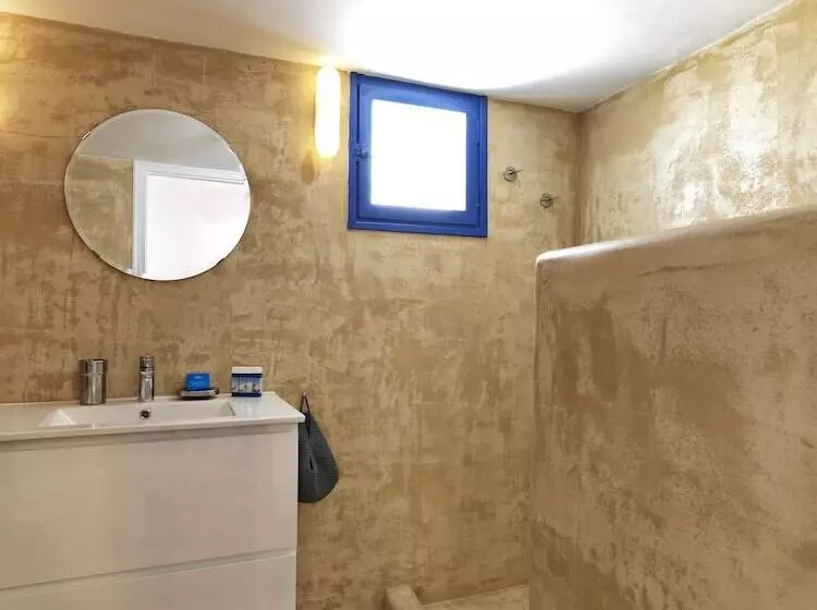 پانسیون Psathi Blue