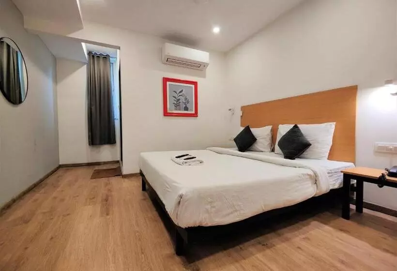 ホテル Bakya Slot   Maraimalai Nagar