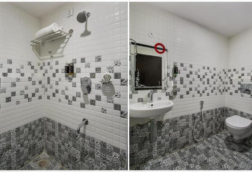 호텔 Collection O 76265 Rosee Wood