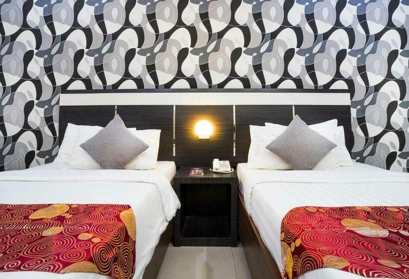 בית מלון כפרי Efa Banjarmasin