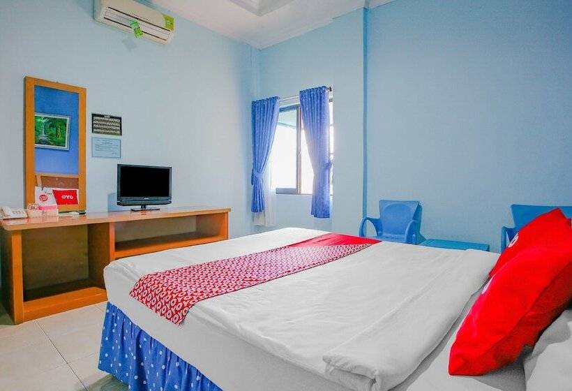 בית מלון כפרי Oyo 90072 Apri Inn Syariah