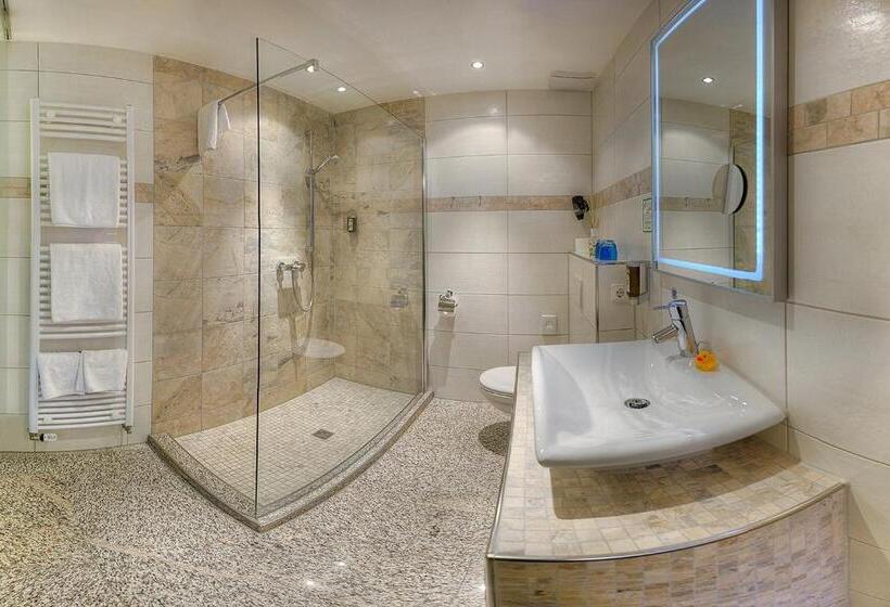 호텔 Restaurant Haus Nicklass