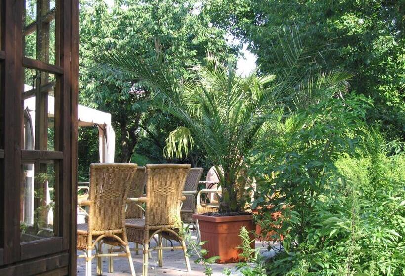 호텔 Restaurant Haus Nicklass