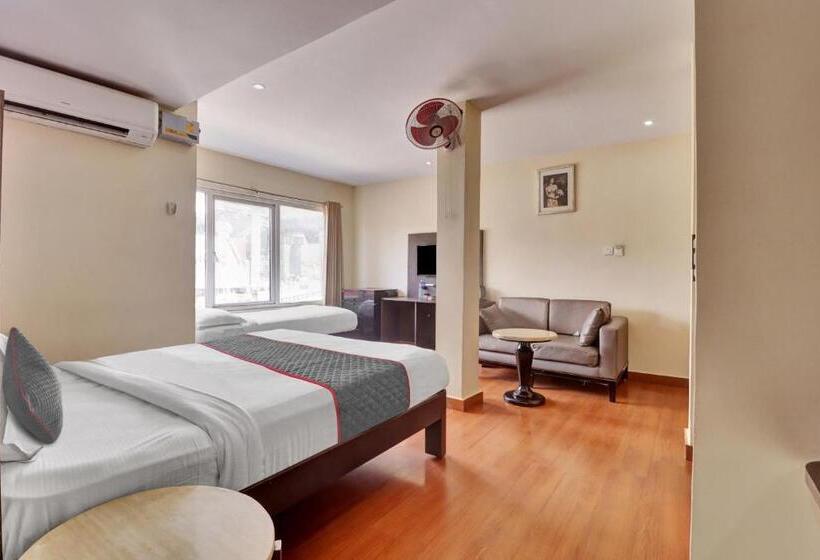 Mg Hotel Udayee International