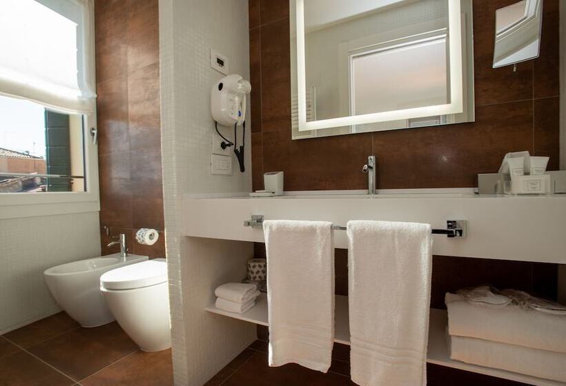 پانسیون Padova Suites C20