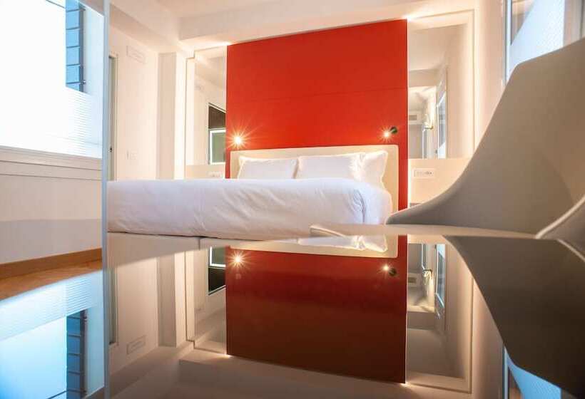 پانسیون Padova Suites C20