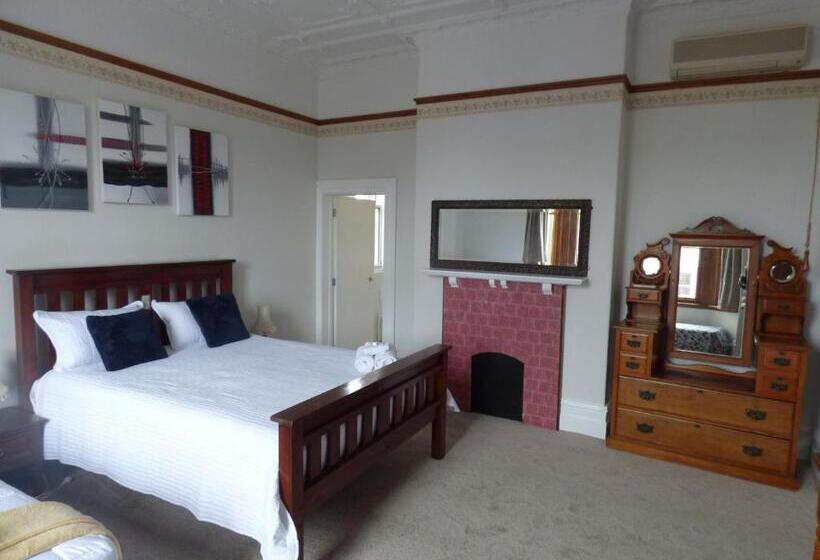 פנסיון Sahara Guest House