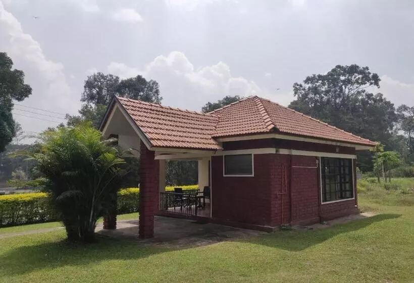 استراحتگاه Dubare Inn Coorg