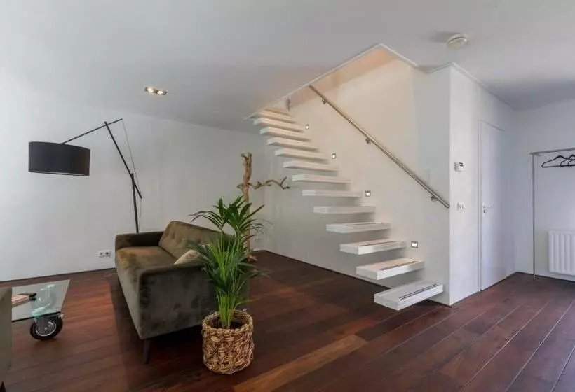 リゾートホテル Luxe Apartment   Ooststraat 7 Domburg Ijsvogel