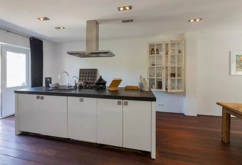 リゾートホテル Luxe Apartment   Ooststraat 7 Domburg Ijsvogel