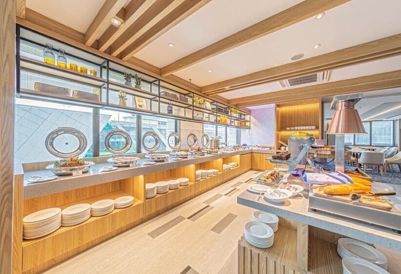 Fives Hotel Johor Bahru City Centre