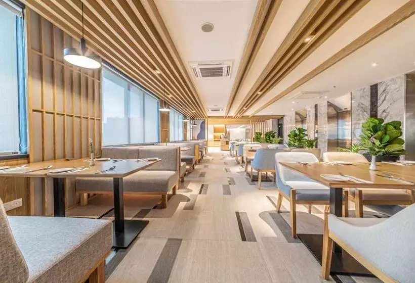 Fives Hotel Johor Bahru City Centre