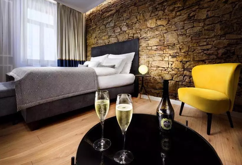 هتل Kalix Boutique