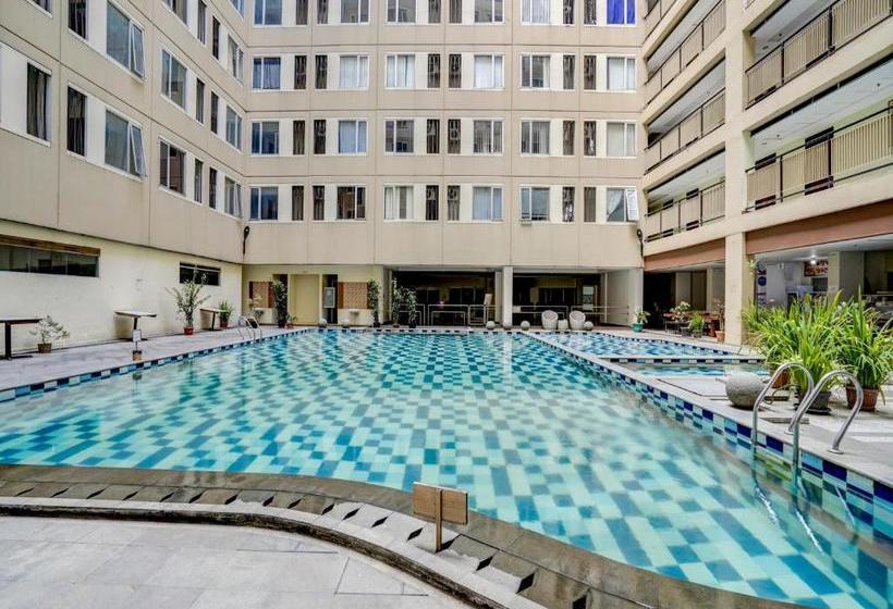 فندق Oyo 90042 Emerald Towers