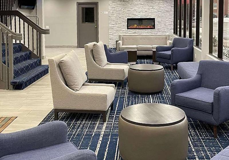 Отель Quality Inn Roseville Detroit North