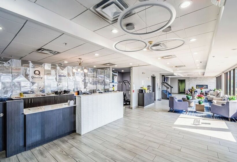 Отель Quality Inn Roseville Detroit North