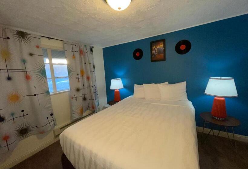 فندق Aiken S Lodge