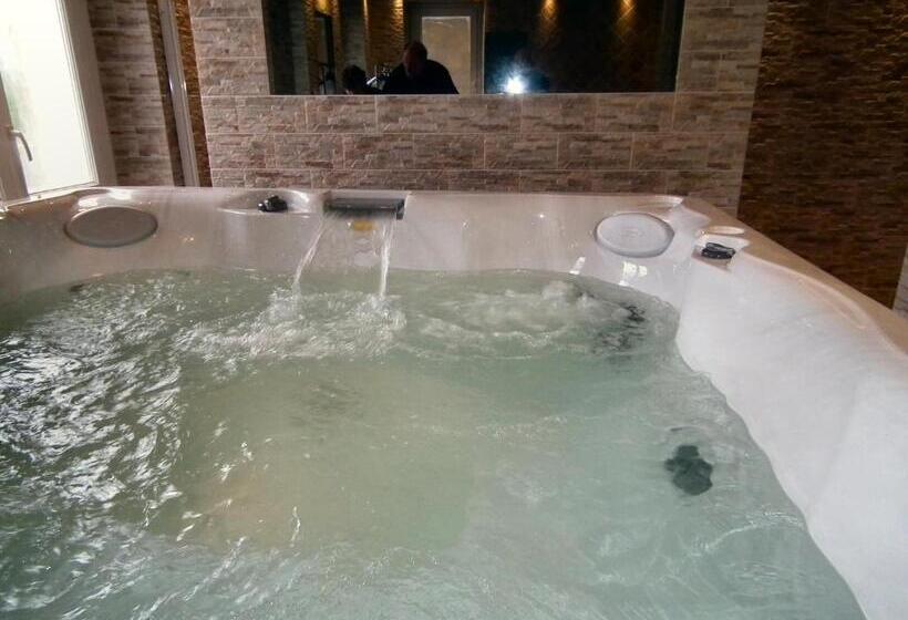 בית מלון כפרי Al Pelmo Wellness