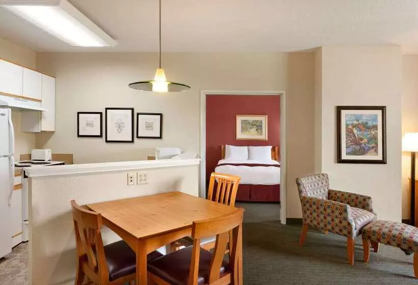 酒店 Baymont By Wyndham Wichita East