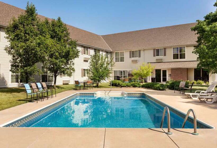 فندق Baymont By Wyndham Wichita East