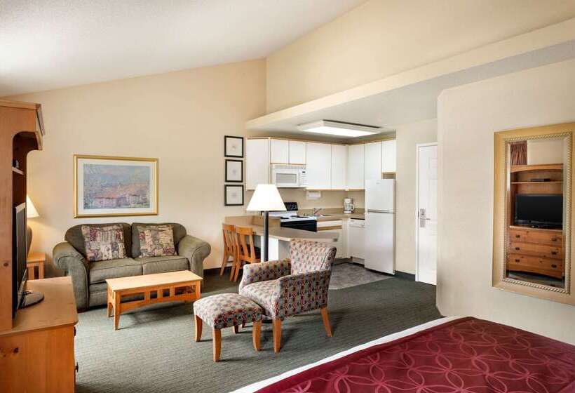 فندق Baymont By Wyndham Wichita East