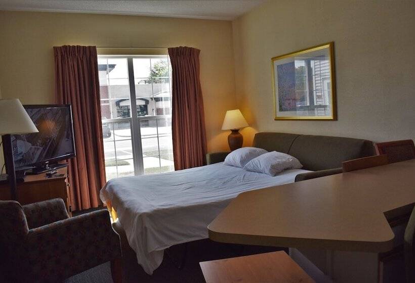 فندق Baymont By Wyndham Wichita East