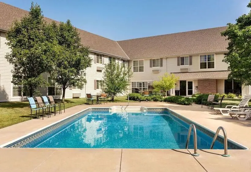 Baymont By Wyndham Wichita East