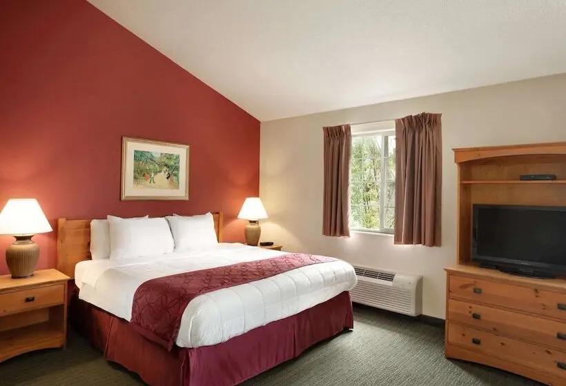 ホテル Baymont By Wyndham Wichita East