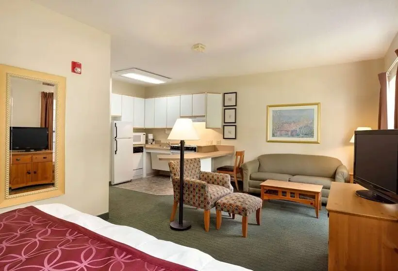ホテル Baymont By Wyndham Wichita East