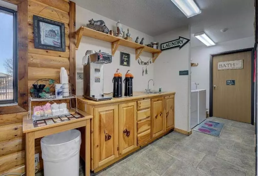 ホテル Booneslick Lodge Neosho