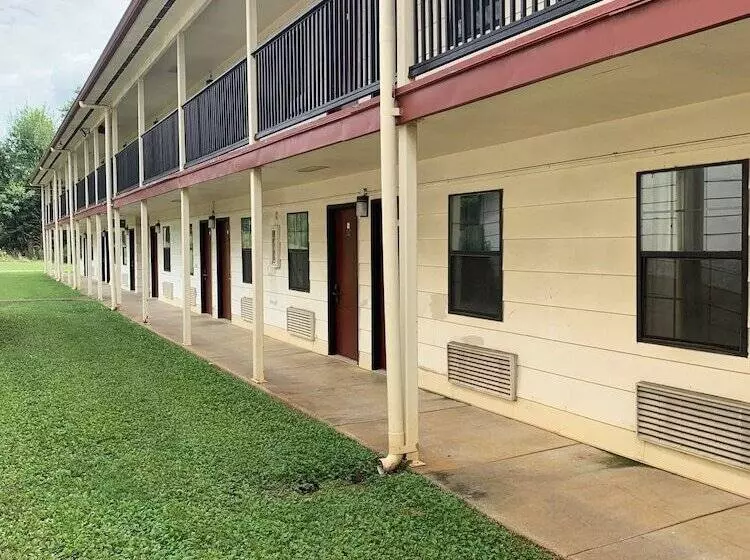 호텔 Budget Inn & Suites Talladega