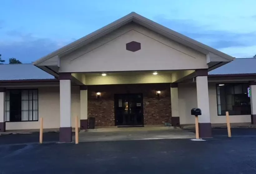 호텔 Budget Inn & Suites Talladega