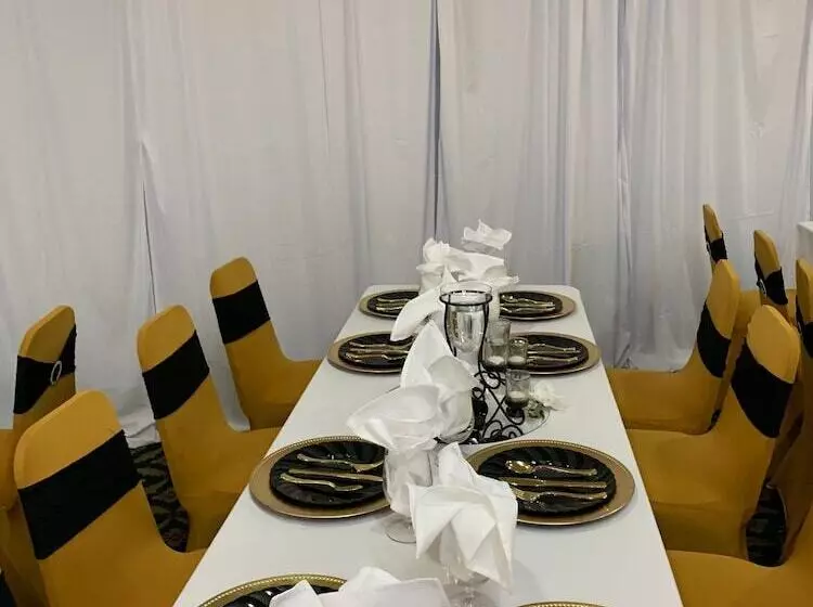 호텔 Budget Inn & Suites Talladega