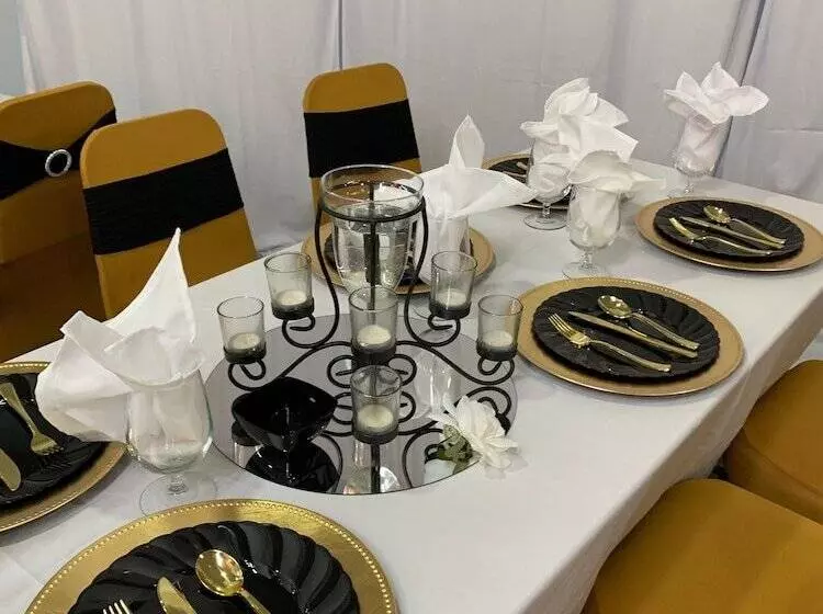 호텔 Budget Inn & Suites Talladega