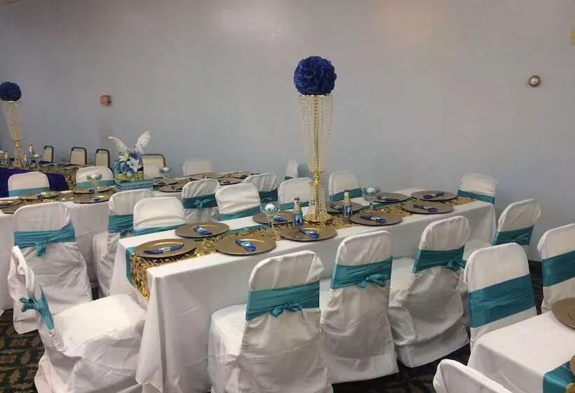 호텔 Budget Inn & Suites Talladega