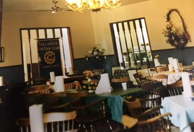 호텔 Budget Inn & Suites Talladega