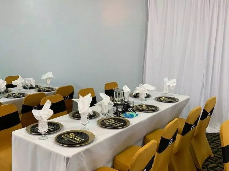 호텔 Budget Inn & Suites Talladega