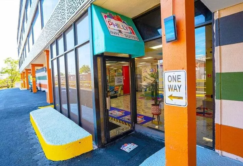 هتل Philly Inn & Suites