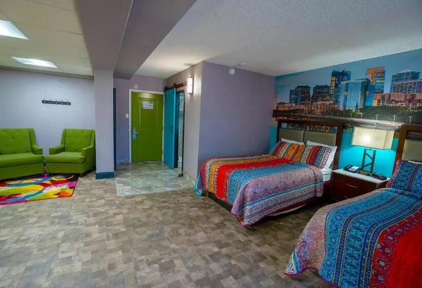 هتل Philly Inn & Suites
