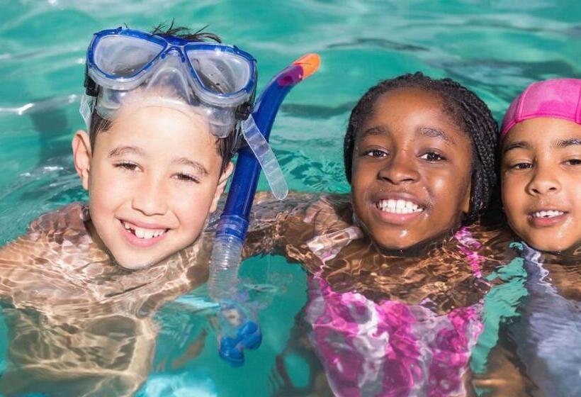 فندق Clatskanie River Inn