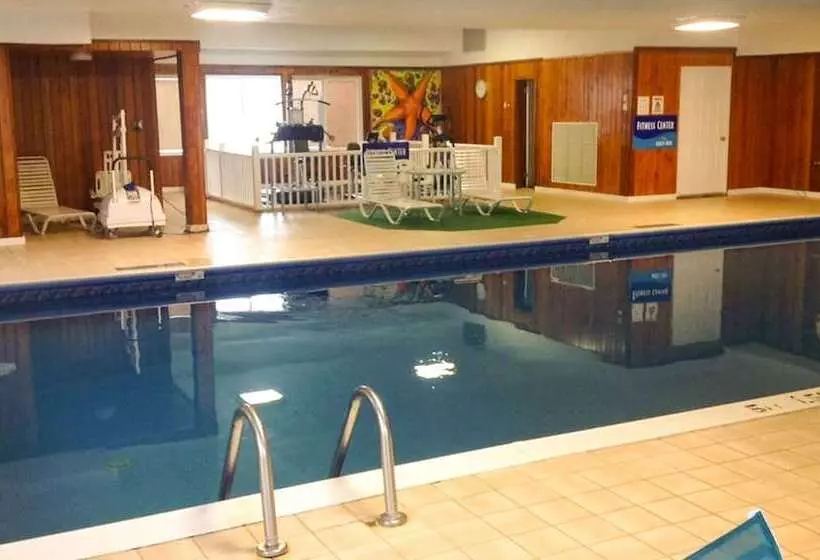 בית מלון כפרי Colonial Inn Ellsworth