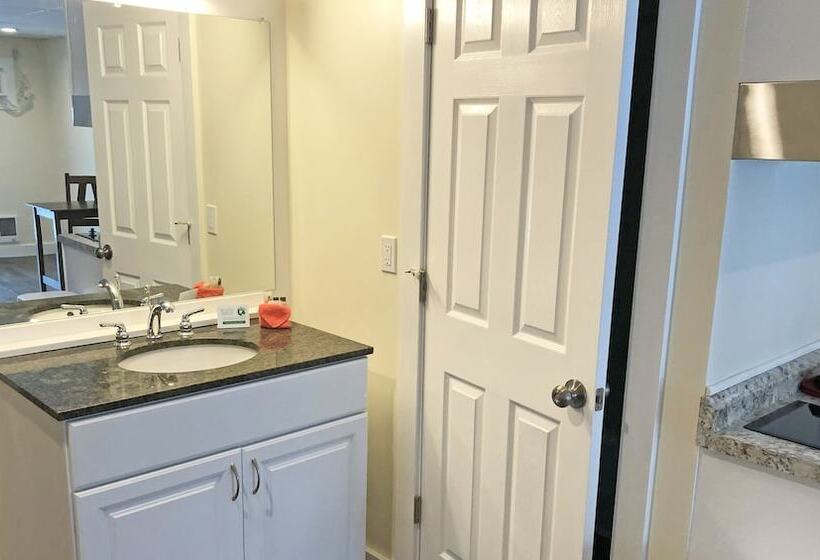 酒店 Colonial Inn Ellsworth